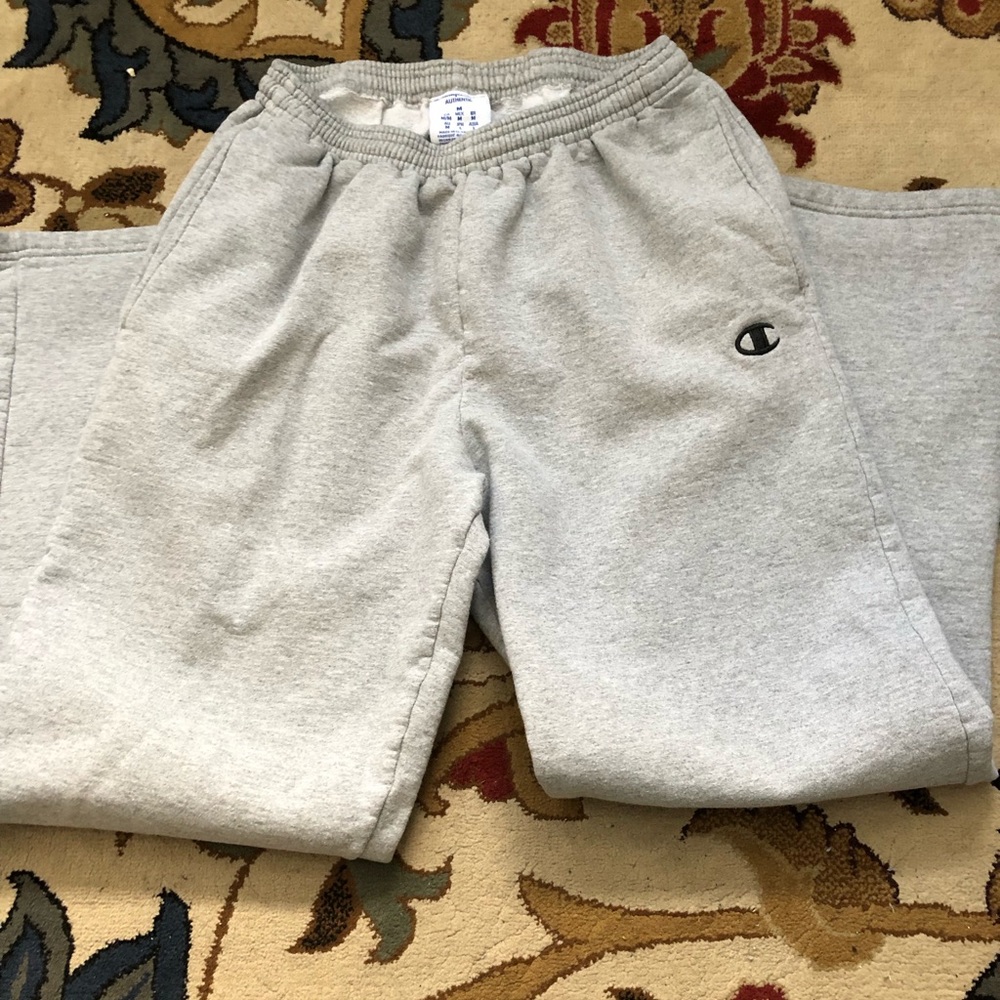 Men’s/Woman’s Champion Eco sweatpants. Zero flaws.